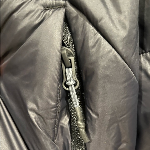 Under Armour UA Insulate Men’s Jacket | NCAA Championship logo - Picture 7 of 10